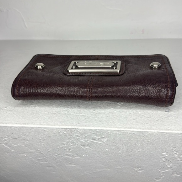 B. MAKOWSKY PLUM NASSAU CLUTCH WALLET - Picture 3 of 11